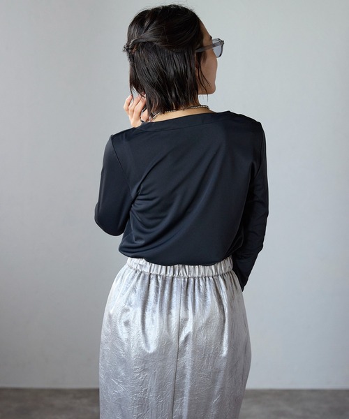 etre pret（エトレプレ）の「タック切替え長袖カットソー（Tシャツ/カットソー・レディース・ホワイト/ブラック・15号/11号/9号/13号/5号/7号）」の4枚目の写真