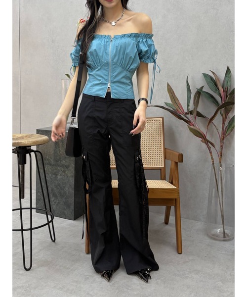 EVRIS(エヴリス)の「フロントジップリボンオフショルブラウス(シャツ/ブラウス・レディース・イエロー/ホワイト/ブルー/ブラック・FREE)」の21枚目の写真