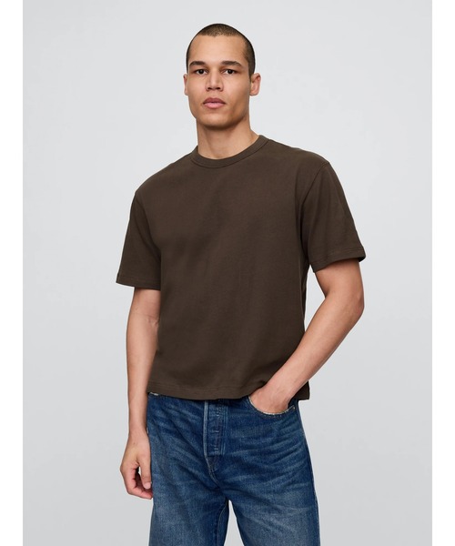 GAP(ギャップ)の「ヘビーウェイト クロップドTシャツ 半袖 (ユニセックス)(Tシャツ/カットソー・メンズ・ピンク/ホワイト/ベージュ/グレー/ブラック/グリーン/ブルー/スミクロ/ネイビー/パープル/ブラウン/カーキ/ワイン/イエロー/グリーン系その他/ブルー系その他/ローズ/ライトブルー/ブラウン系その他・XL/L/M/S/XS)」の5枚目の写真