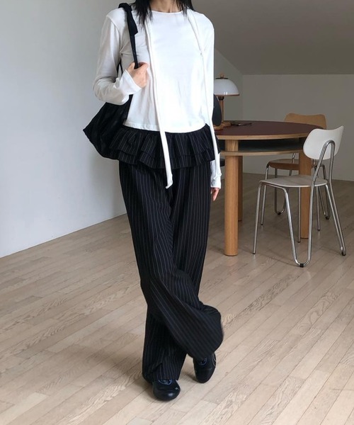 Teem Store(チームストア)の「ウエストティアードフリル ストライプワイドスラックスパンツ(スラックス・レディース・ブラック/チャコール・F)」の19枚目の写真