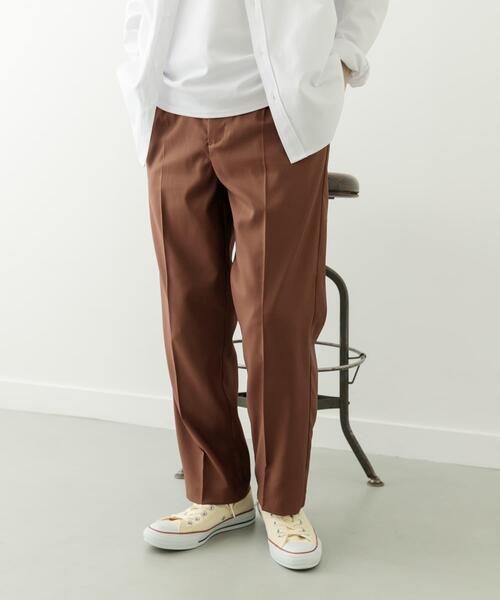 ITEMS URBANRESEARCH(アイテムズ アーバンリサーチ)の「1-tuckストレッチイージーパンツ(その他パンツ・メンズ・ブラック/ブラウン/ベージュ/グレー・MEDIUM/LARGE)」の8枚目の写真
