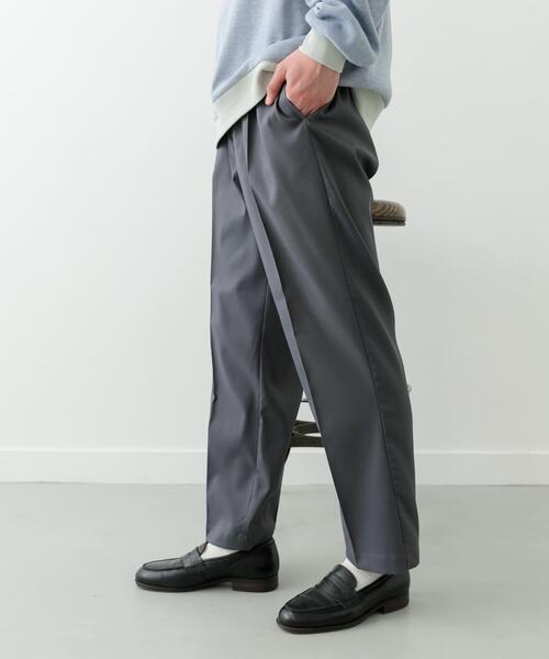 ITEMS URBANRESEARCH(アイテムズ アーバンリサーチ)の「1-tuckストレッチイージーパンツ(その他パンツ・メンズ・ブラック/ブラウン/ベージュ/グレー・MEDIUM/LARGE)」の17枚目の写真