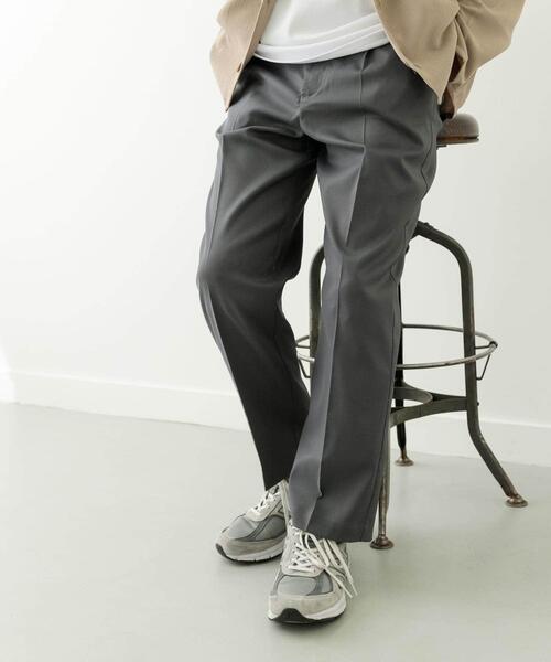 ITEMS URBANRESEARCH(アイテムズ アーバンリサーチ)の「1-tuckストレッチイージーパンツ(その他パンツ・メンズ・ブラック/ブラウン/ベージュ/グレー・MEDIUM/LARGE)」の19枚目の写真