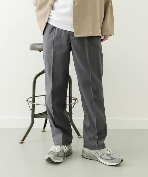 ITEMS URBANRESEARCH(アイテムズ アーバンリサーチ)の「1-tuckストレッチイージーパンツ(その他パンツ・メンズ・ブラック/ブラウン/ベージュ/グレー・MEDIUM/LARGE)」の22枚目の写真