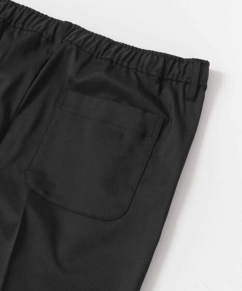 ITEMS URBANRESEARCH(アイテムズ アーバンリサーチ)の「1-tuckストレッチイージーパンツ(その他パンツ・メンズ・ブラック/ブラウン/ベージュ/グレー・MEDIUM/LARGE)」の10枚目の写真