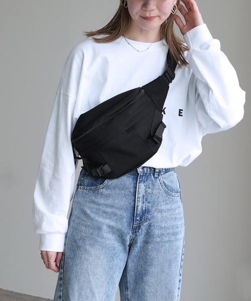 reca（レカ）の「ボディBAG（ボディバッグ/ウエストポーチ・レディース・ブラック・ONE SIZE）」の3枚目の写真