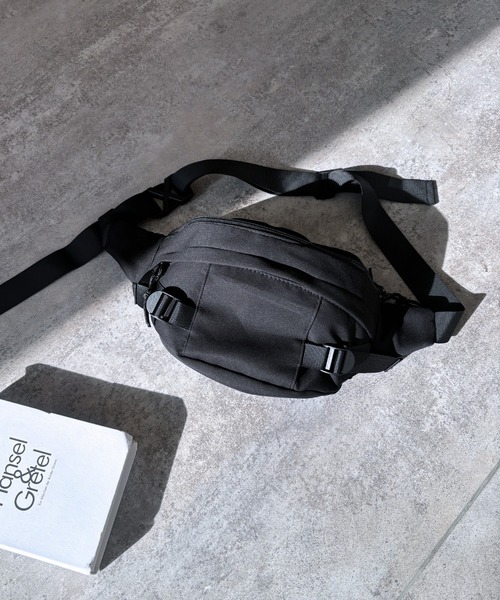 reca（レカ）の「ボディBAG（ボディバッグ/ウエストポーチ・レディース・ブラック・ONE SIZE）」の4枚目の写真