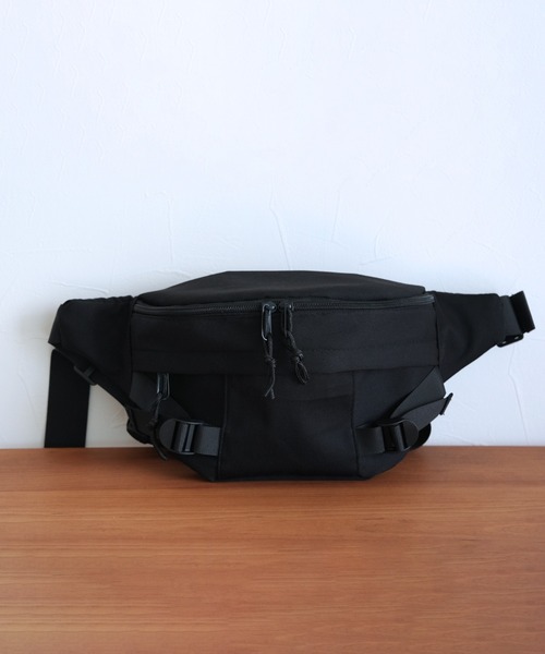 reca（レカ）の「ボディBAG（ボディバッグ/ウエストポーチ・レディース・ブラック・ONE SIZE）」の6枚目の写真