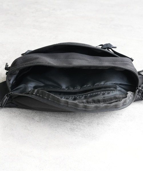 reca（レカ）の「ボディBAG（ボディバッグ/ウエストポーチ・レディース・ブラック・ONE SIZE）」の13枚目の写真