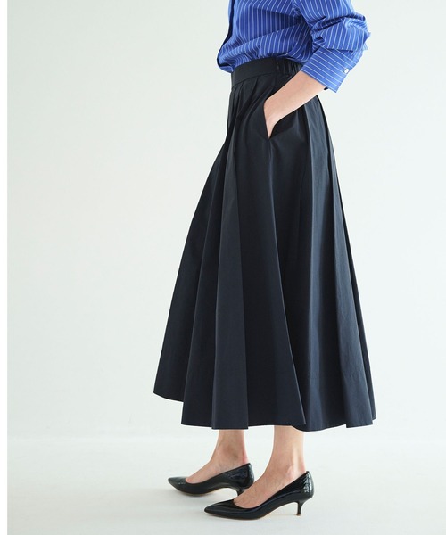 N.O.R.C（ノーク）の「タックフレアスカート【NYLON WEATHER】（スカート・レディース・ネイビー/アイボリー・S/M）」の8枚目の写真