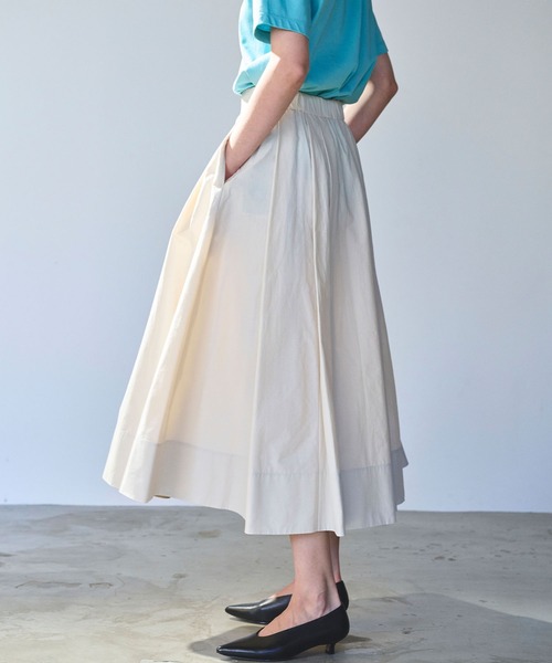 N.O.R.C（ノーク）の「タックフレアスカート【NYLON WEATHER】（スカート・レディース・ネイビー/アイボリー・S/M）」の12枚目の写真