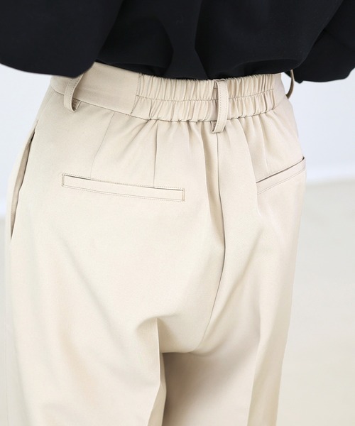 Aletta vita（アレッタビータ）の「フロントタックセンタープレスワイドパンツ（その他パンツ・レディース・ブラック/チャコール/ベージュ・S/M/L）」の10枚目の写真