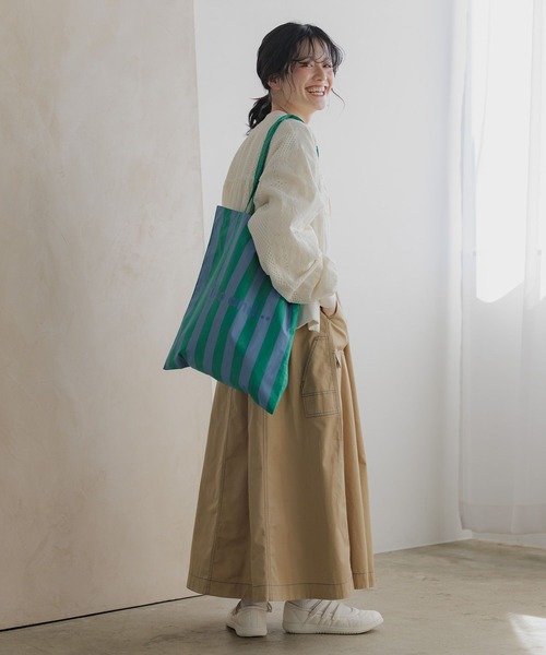 niko and...(ニコアンド)の「オリジナル ニコロゴ 柄トートバッグ(トートバッグ・レディース・その他1/その他2・0)」の7枚目の写真