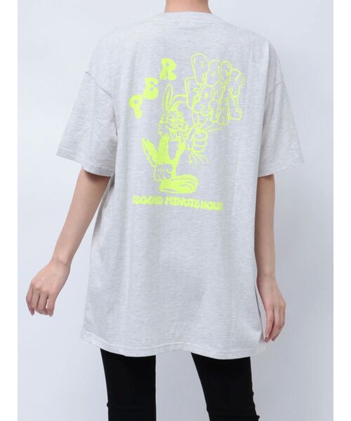 GYDA(ジェイダ)の「BALLOON BUNNY BIG Tシャツ(Tシャツ/カットソー・レディース・ライトグレー/チャコールグレー/ピンク/スカイブルー・FREE)」の6枚目の写真