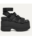UGG(アグ)の「シューズ(サンダル)」
