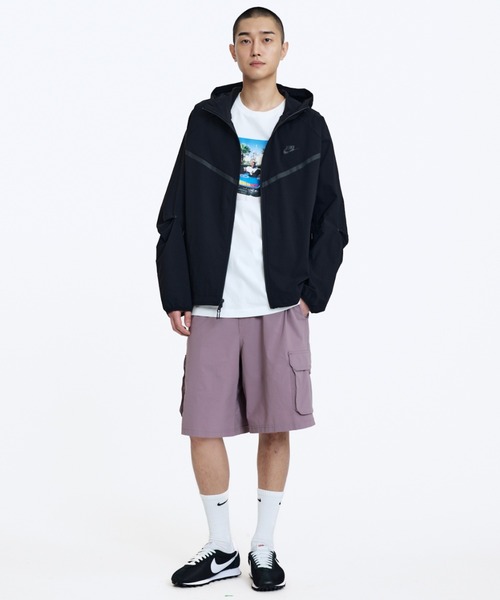 NIKE（ナイキ）の「ナイキ スポーツウェア カーニー Dri-FIT カーゴ スケートボードショートパンツ / Nike Sportswear Kearny Dri-FIT Cargo Skate Shorts IB7552-204 Taupe Grey（カーゴパンツ・メンズ・ピンク系その他・S/M/L/2XL/XL）」の2枚目の写真