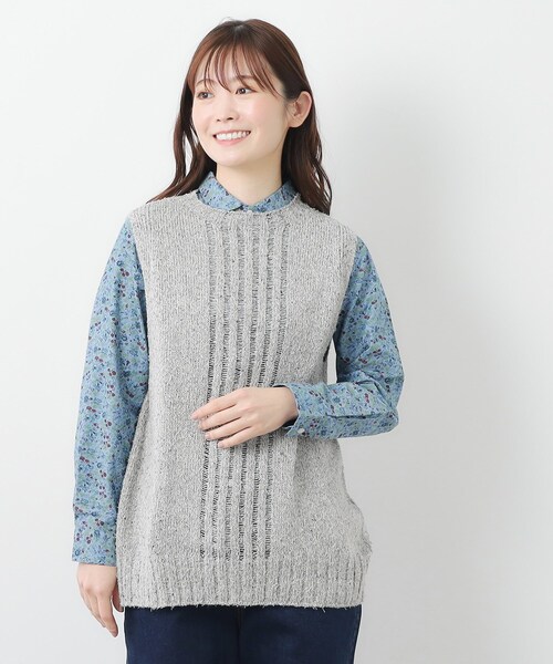 LAURA ASHLEY(ローラアシュレイ)の「【限定店舗展開/日本製/ワンマイルウエア】シルクネップベスト(ベスト・レディース・ベージュ/グレー/ブルー・38)」の5枚目の写真