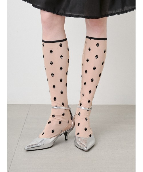 SORIN(ソリン )の「SWAN LAKE Tulle High Socks/スワンレイクチュールハイソックス(ソックス/靴下・レディース・ベージュ/その他/ブラック・FREE)」の2枚目の写真