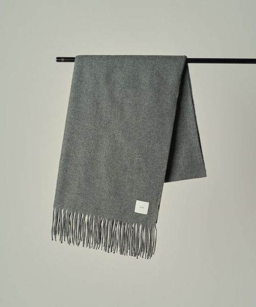 Lui's（ルイス）の「カシミヤタッチカラーロングマフラー（マフラー・メンズ・バーガンディー/ベージュ系その他/ホワイト/グレー/ブラック・FREE）」の14枚目の写真