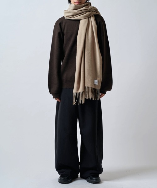 Lui's（ルイス）の「カシミヤタッチカラーロングマフラー（マフラー・メンズ・バーガンディー/ベージュ系その他/ホワイト/グレー/ブラック・FREE）」の6枚目の写真