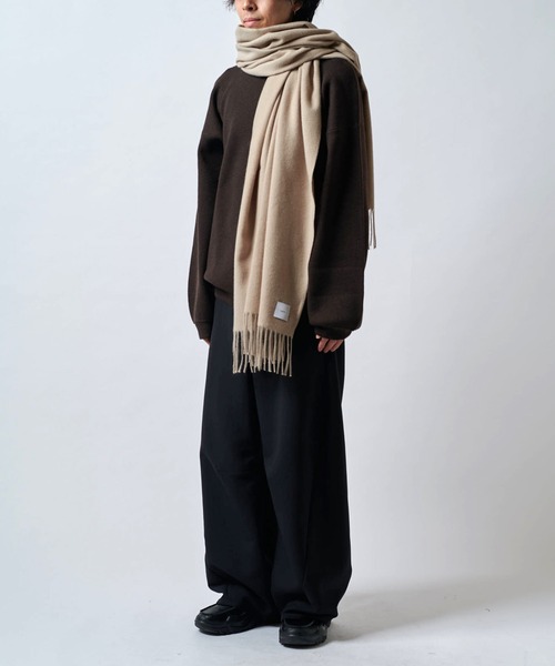 Lui's（ルイス）の「カシミヤタッチカラーロングマフラー（マフラー・メンズ・バーガンディー/ベージュ系その他/ホワイト/グレー/ブラック・FREE）」の7枚目の写真