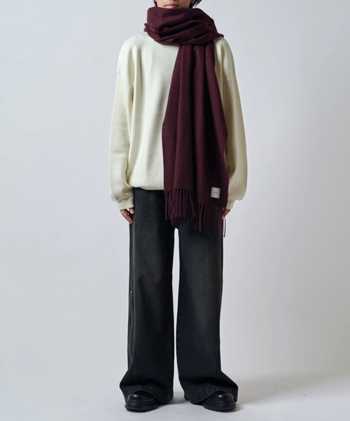 Lui's（ルイス）の「カシミヤタッチカラーロングマフラー（マフラー・メンズ・バーガンディー/ベージュ系その他/ホワイト/グレー/ブラック・FREE）」の8枚目の写真