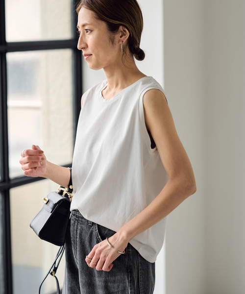 FRAMeWORK(フレームワーク)の「コンパクトジャージN/STEE(タンクトップ・レディース・ホワイト/ブラック/ブラウン系その他・FREE)」の16枚目の写真