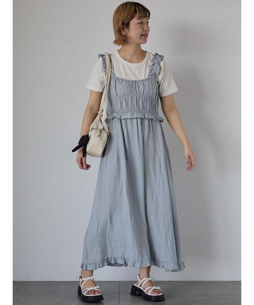 ehka sopo（エヘカソポ）の「シャーリングフリルキャミワンピース（ワンピース・レディース・キナリ/ブラック/グレー・F）」の3枚目の写真