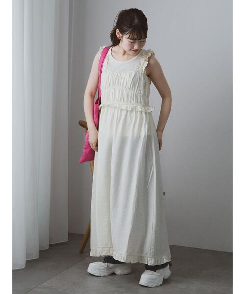 ehka sopo（エヘカソポ）の「シャーリングフリルキャミワンピース（ワンピース・レディース・キナリ/ブラック/グレー・F）」の4枚目の写真