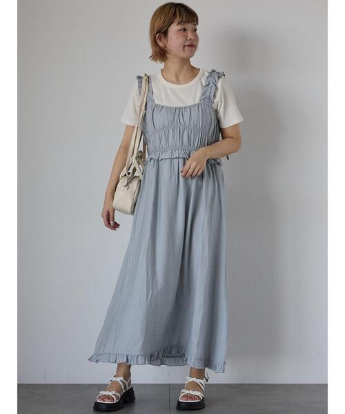 ehka sopo（エヘカソポ）の「シャーリングフリルキャミワンピース（ワンピース・レディース・キナリ/ブラック/グレー・F）」の12枚目の写真