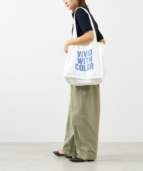 MICA&DEAL（マイカ＆ディール）の「VIVID WITH COLOR"ロゴコットントートバッグ（トートバッグ・レディース・ピンク/サックスブルー/オフホワイト/チャコールグレー・FREE）」の9枚目の写真