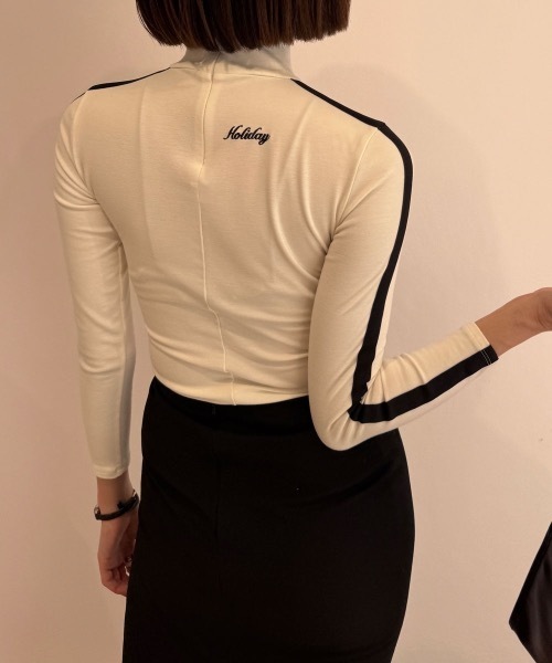 LINE HIGH NECK WARM TOPS ラインハイネックウォームトップス（Tシャツ