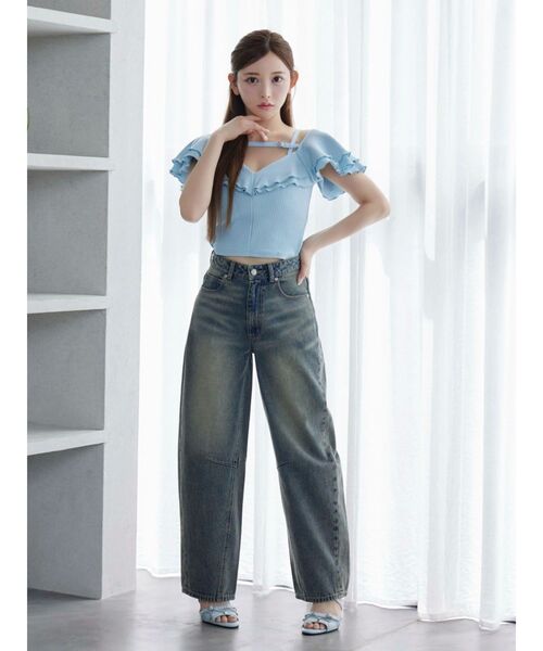 EATME（イートミー）の「ベルテッドラッフルフリルTOP（Tシャツ/カットソー・レディース・ブルー/グレー/ブラック/アイボリー・FREE）」の22枚目の写真