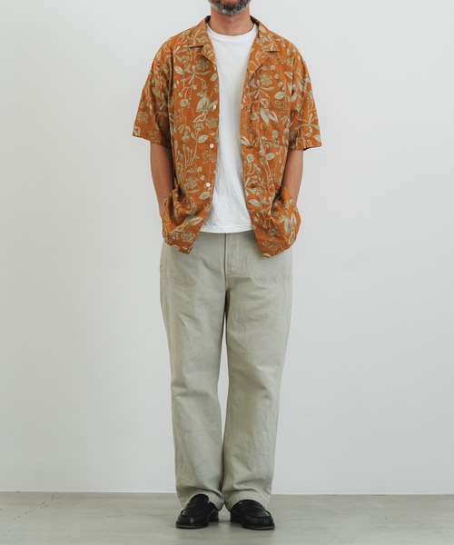 quadro(クオドロ)の「綿麻シーチング花柄pt半袖シャツ(シャツ/ブラウス・メンズ・グレー/オレンジ・LARGE/MEDIUM)」の10枚目の写真