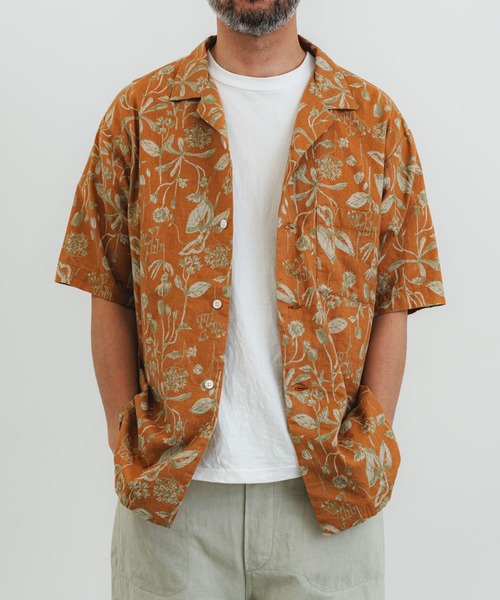 quadro(クオドロ)の「綿麻シーチング花柄pt半袖シャツ(シャツ/ブラウス・メンズ・グレー/オレンジ・LARGE/MEDIUM)」の9枚目の写真