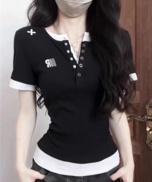 AsheKsha(アシクシャ)の「【新作】ボタン配色フェイクツーピースフィットショートスリーブ(Tシャツ/カットソー・レディース・グレー/ブラック・F)」の18枚目の写真