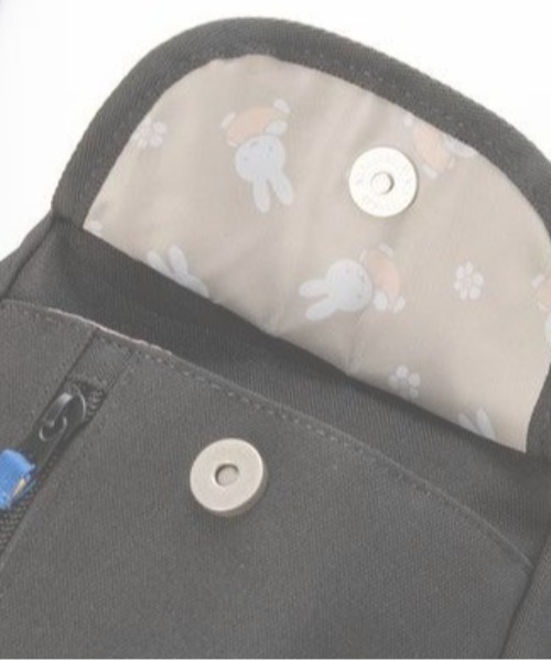 MEI OCEAN(メイオーシャン)の「MEI OCEAN ショルダーバッグ レディース 斜めがけ 大人 ミッフィー コラボ商品 MEI タテ型ショルダー(ショルダーバッグ・レディース・ブラック系その他・FREE)」の3枚目の写真