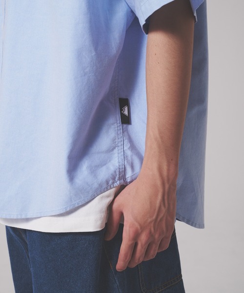 FIRST DOWN（ファーストダウン）の「オックスフォード ショートスリーブ シャツ（シャツ/ブラウス・メンズ・ホワイト/サックスブルー・M/L/XL）」の10枚目の写真