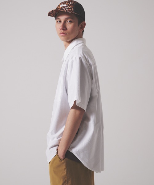 FIRST DOWN（ファーストダウン）の「オックスフォード ショートスリーブ シャツ（シャツ/ブラウス・メンズ・ホワイト/サックスブルー・M/L/XL）」の3枚目の写真