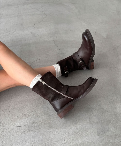 CANAL JEAN(キャナルジーン)の「El mar レザーエンジニアショートブーツ(ブーツ・レディース・ブラック/ブラウン・23.5/24/24.5)」の2枚目の写真