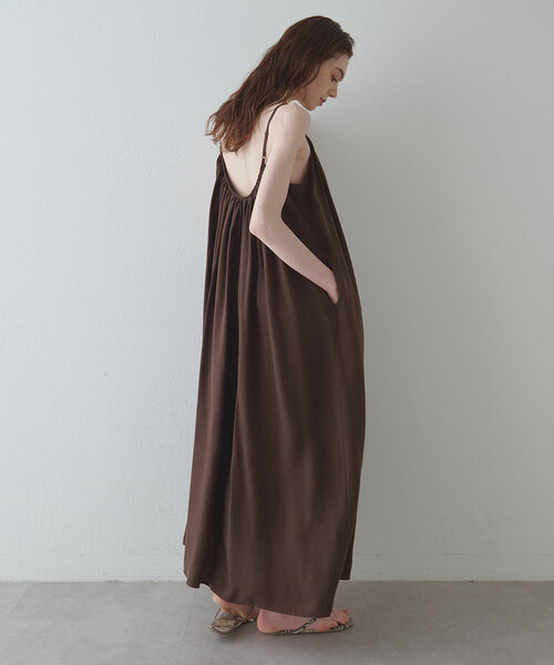 Drawing Numbers(ドローイング ナンバーズ)の「【Drawing Numbers】キャミマキシドレス(ワンピース・レディース・グレイッシュベージュ/ブラック・38)」の16枚目の写真