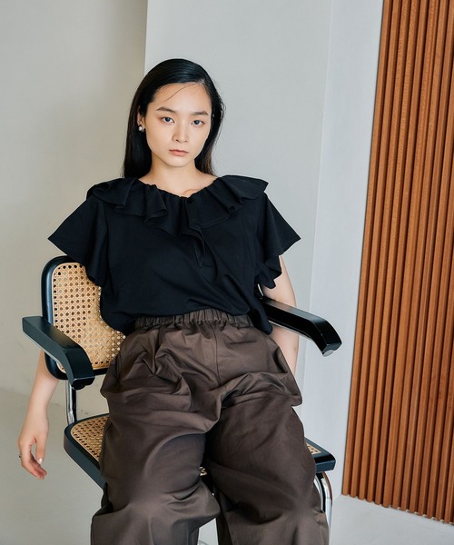 LEPSIM（レプシィム）の「フリル襟デザインプルオーバー　570924（Tシャツ/カットソー・レディース・ブラウン/レッド/オフホワイト/ブラック・FREE）」の14枚目の写真