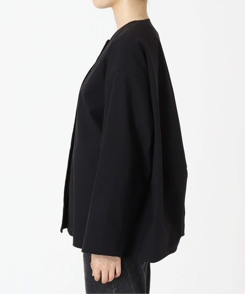 JOURNAL STANDARD relume(ジャーナルスタンダード レリューム)の「《追加》撥水【SPENSIERATO】クルーネックコクーンブルゾン(その他アウター・レディース・ブラック/ベージュ・FREE)」の14枚目の写真