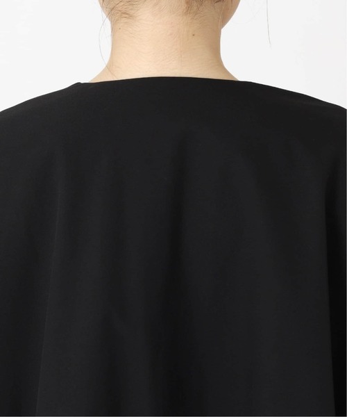 JOURNAL STANDARD relume(ジャーナルスタンダード レリューム)の「《追加》撥水【SPENSIERATO】クルーネックコクーンブルゾン(その他アウター・レディース・ブラック/ベージュ・FREE)」の17枚目の写真