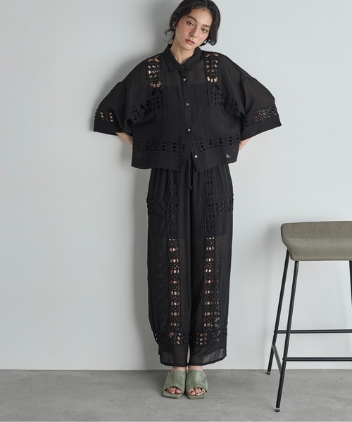 THE YOn(ザヨン)の「クロシェアクセントクロップドハーフスリーブリネンシャツ(シャツ/ブラウス・レディース・アイボリー/ブラック・FREE)」の19枚目の写真