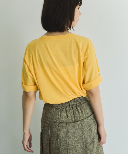 VICKY（ビッキー）の「リサイクルポリエステルロゴTシャツ≪手洗い可能≫（Tシャツ/カットソー・レディース・オフホワイト/ブラック/イエロー・M）」の17枚目の写真