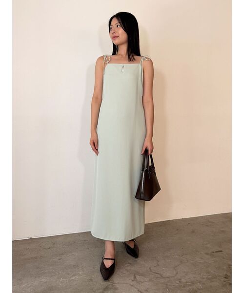 LAGUNAMOON（ラグナムーン）の「ドロップディティールサテンキャミワンピース（ワンピース・レディース・ミント/ベージュ/ブラック・SMALL/MEDIUM）」の11枚目の写真