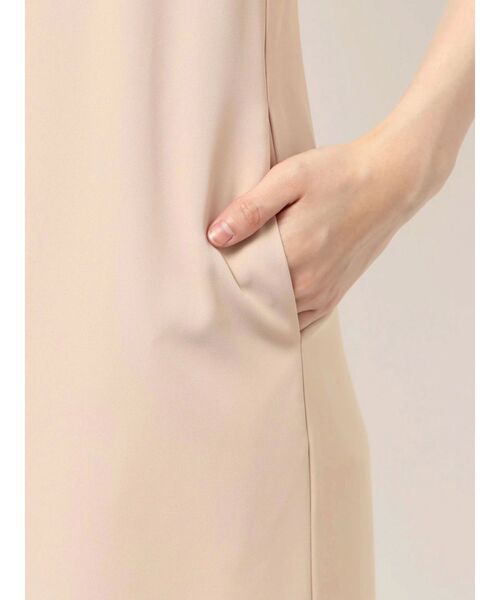 LAGUNAMOON（ラグナムーン）の「ドロップディティールサテンキャミワンピース（ワンピース・レディース・ミント/ベージュ/ブラック・SMALL/MEDIUM）」の22枚目の写真