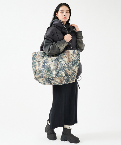 WILDERNESS EXPERIENCE(ウィルダネスエクスペリエンス)の「【WILDERNESS EXPERIENCE/ウィルダネスエクスペリエンス】Real Tree Camo/リアルツリーカモユーティリティートート/大容量22L(トートバッグ・メンズ・ブラウン系その他/パープル系その他/ピンク系その他/オレンジ系その他/カーキ・フリー)」の6枚目の写真