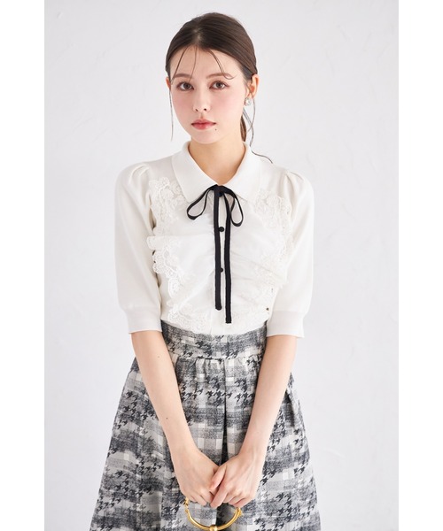 tocco closet(トッコ クローゼット)の「襟&リボン付きレースフリル装飾ニットプルオーバー(ニット/セーター・レディース・ブラック/ピンク/オフホワイト・M)」の1枚目の写真